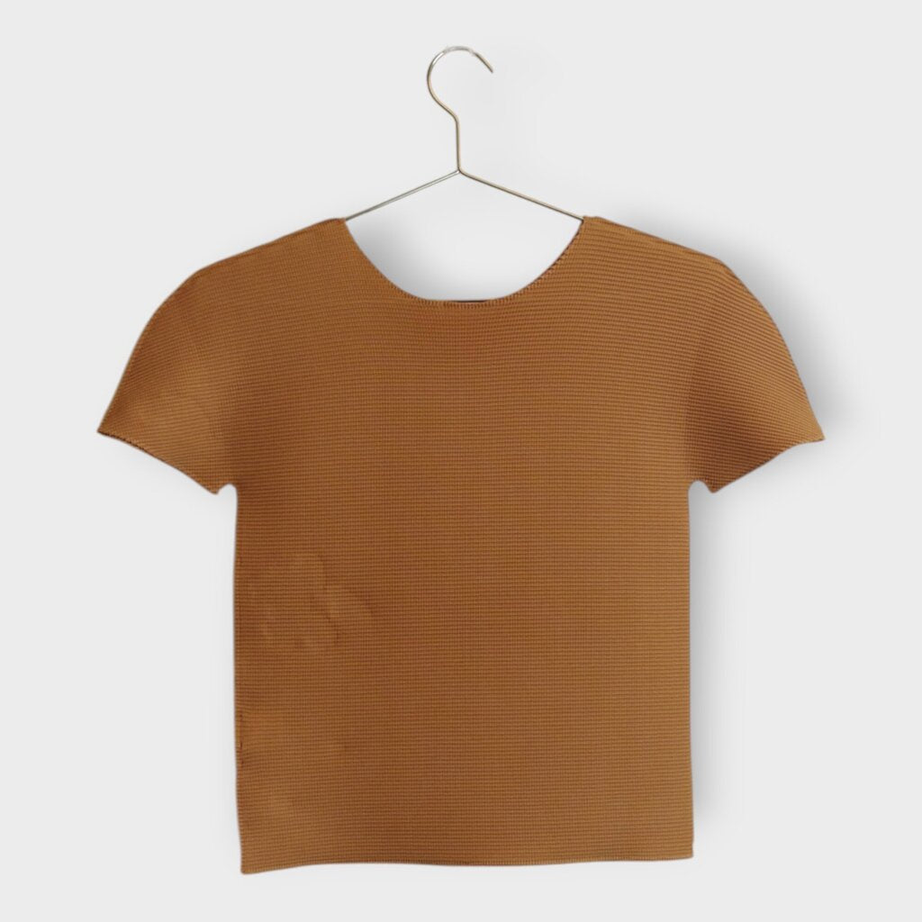 Perma Pleat Top