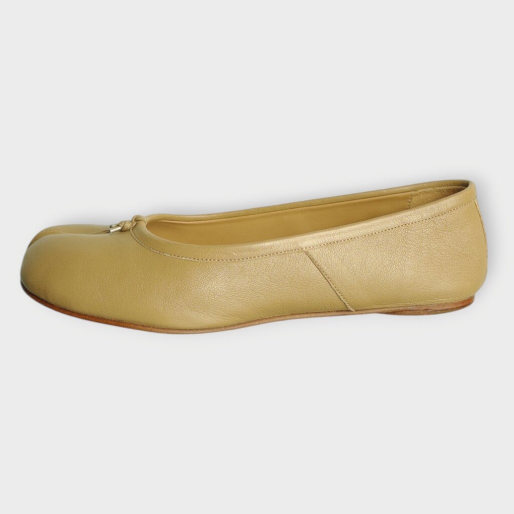 Leather Tabi Ballet Flats