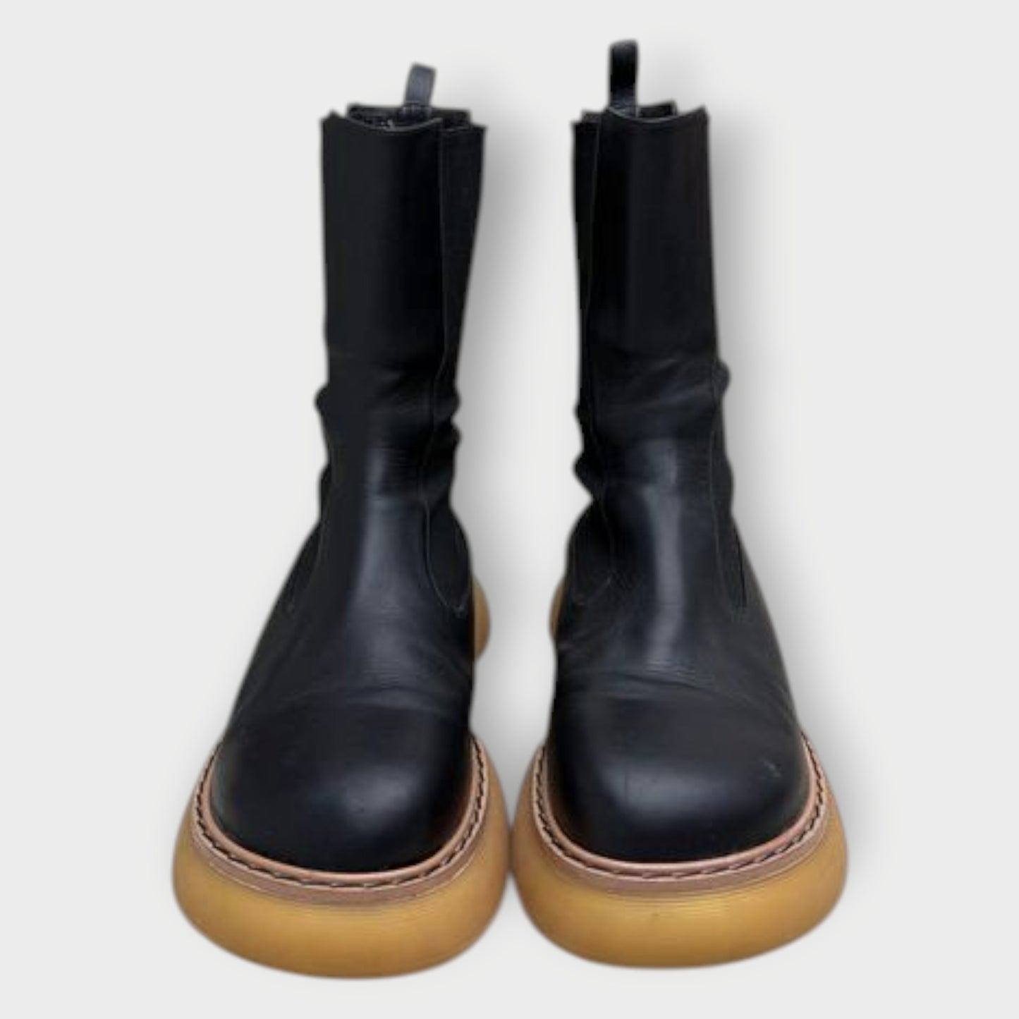 Leather Gum Sole Chelsea Boots