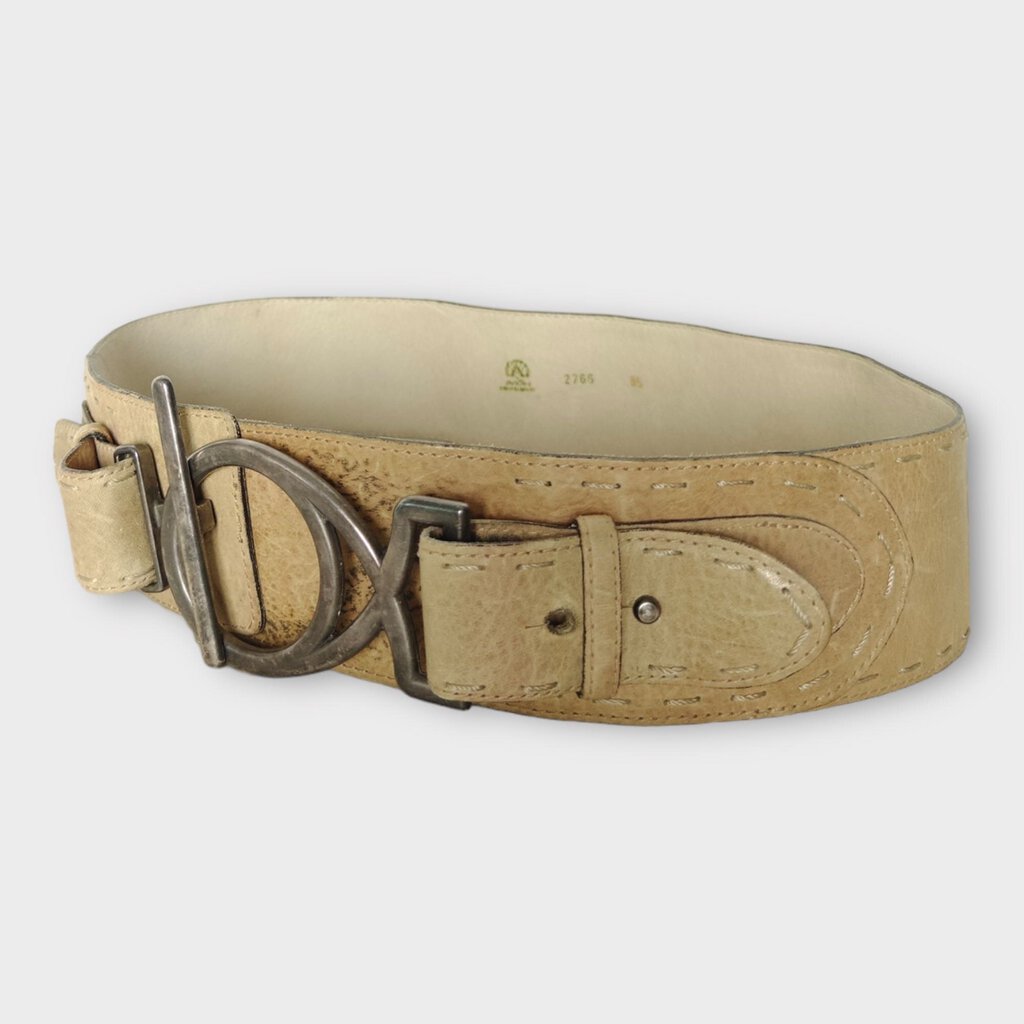 Cream & Silver Metal Buckle Belt