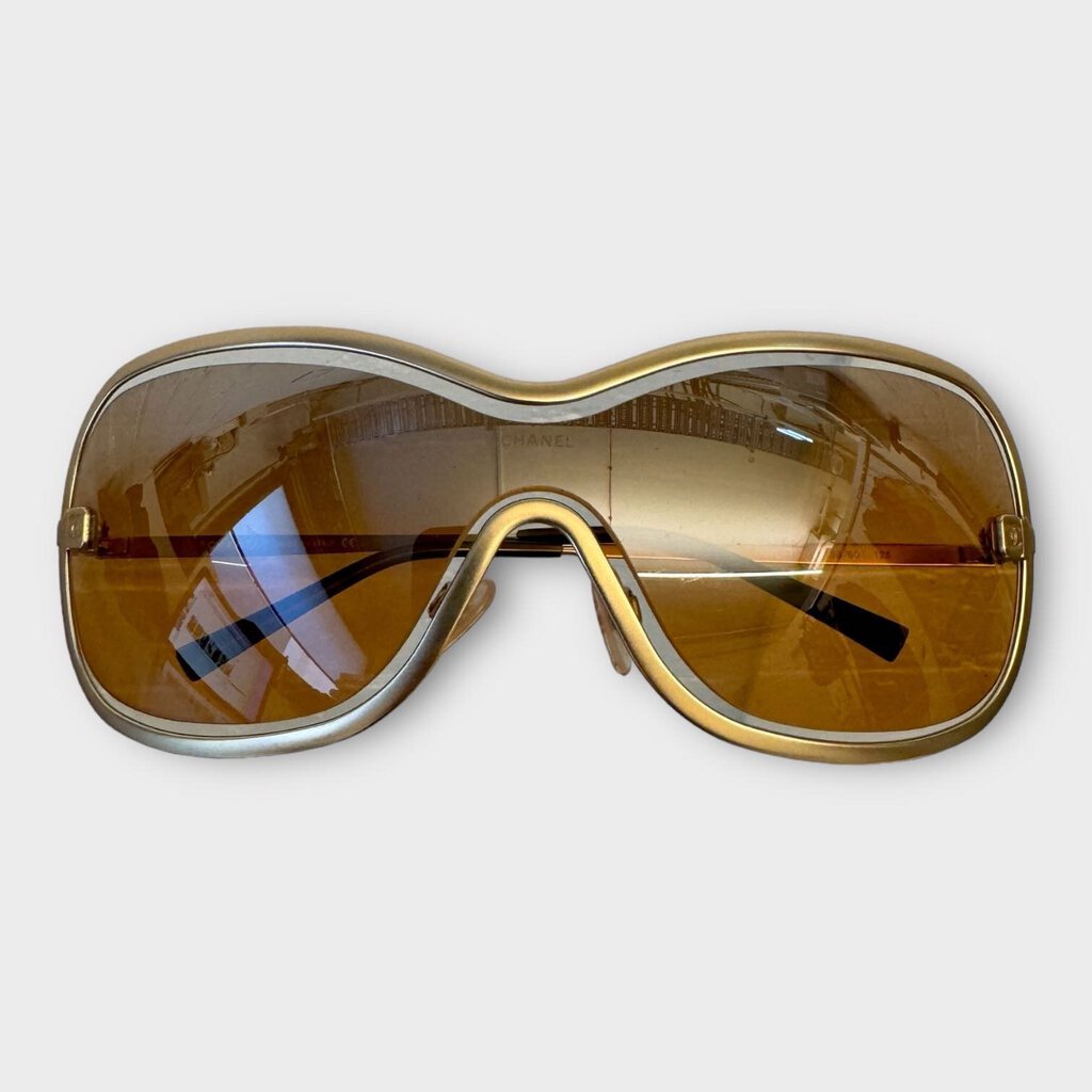 Gold Outline Sunglasses