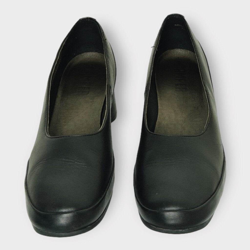 Black Leather Thick Heel Pumps