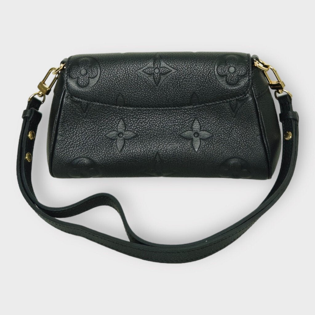 21' Black Favourite Monogram Shoulder Bag