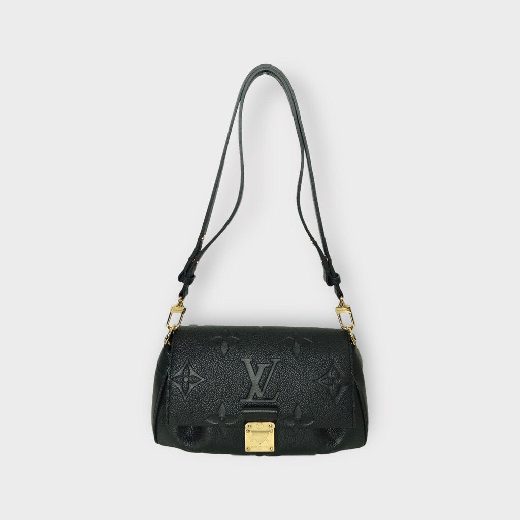 21' Black Favourite Monogram Shoulder Bag