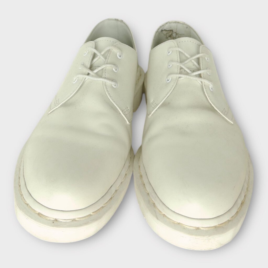 White All-Over 3 Eyelet Shoes