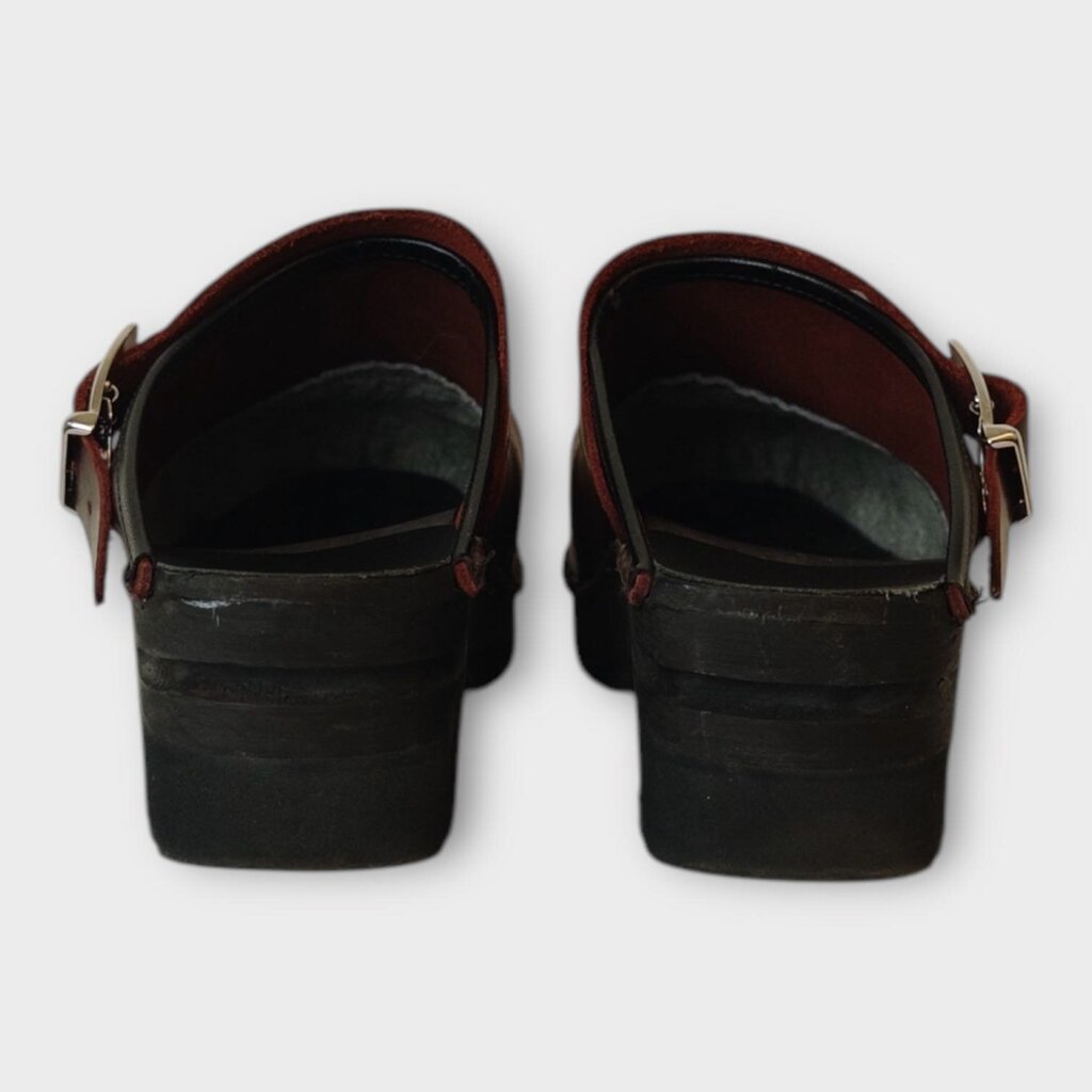 Maroon Leather Steel Toe Clogs