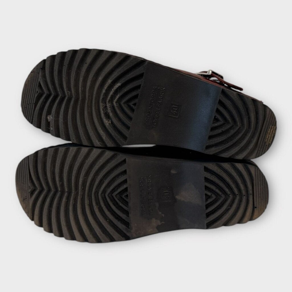 Maroon Leather Steel Toe Clogs