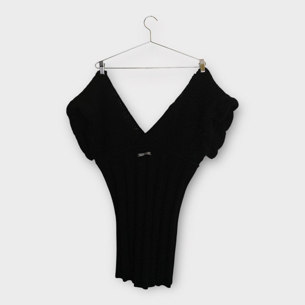 Black Wool Crop Off Shoulder Knit