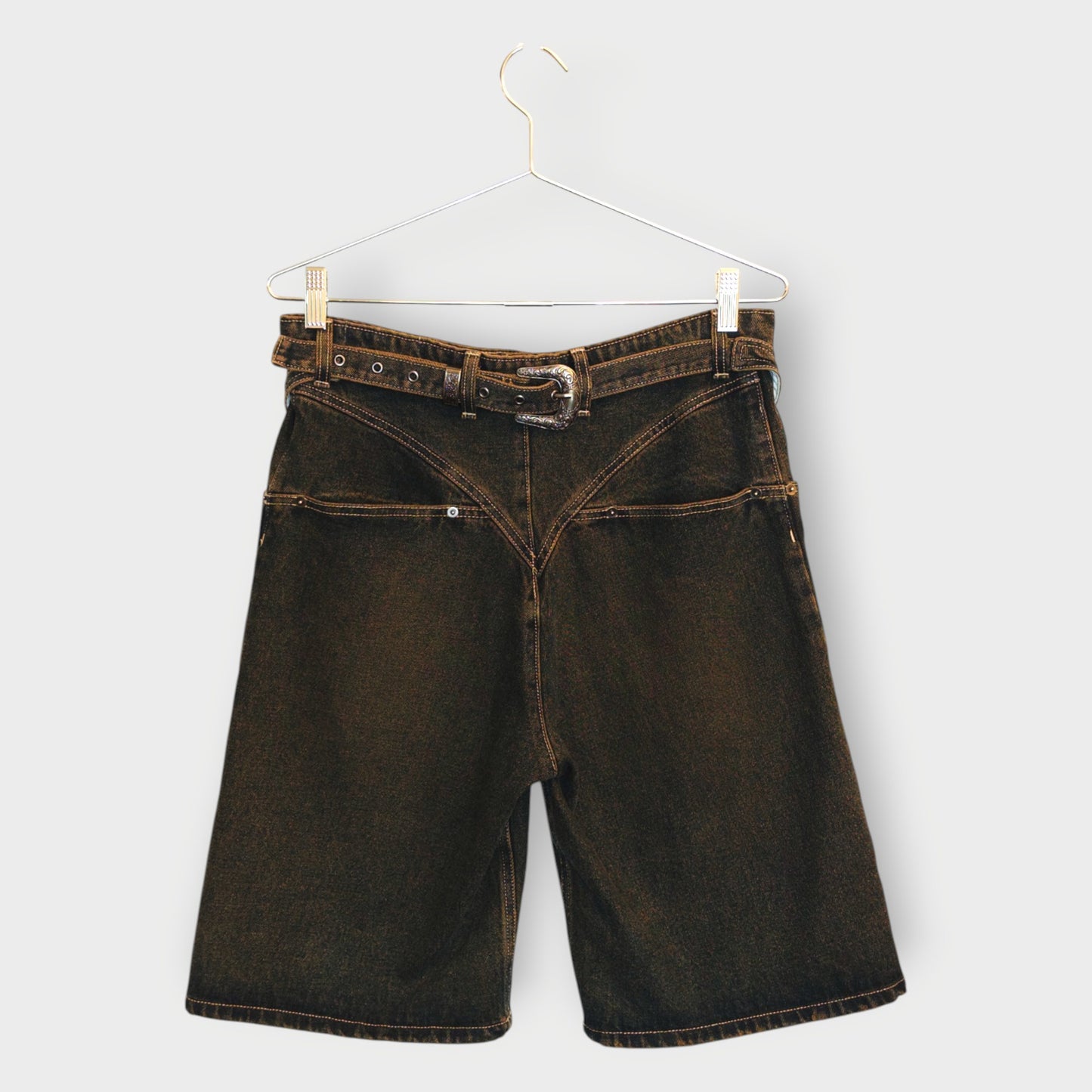 Buckle Short