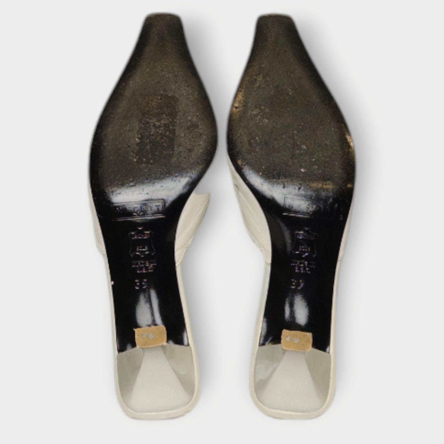 Laser Cut Kitten Heel