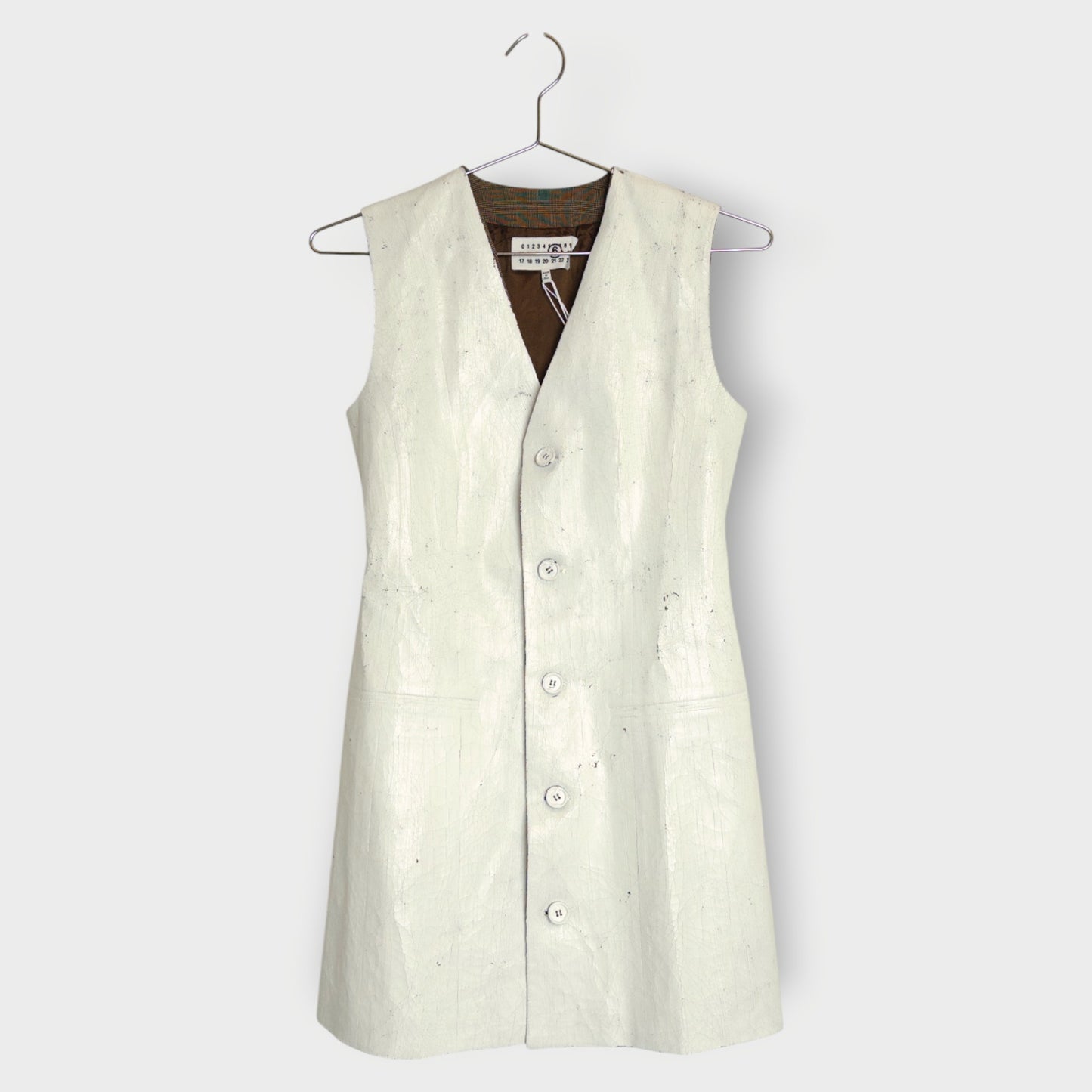 Cracked V-Neck Sleeveless Top