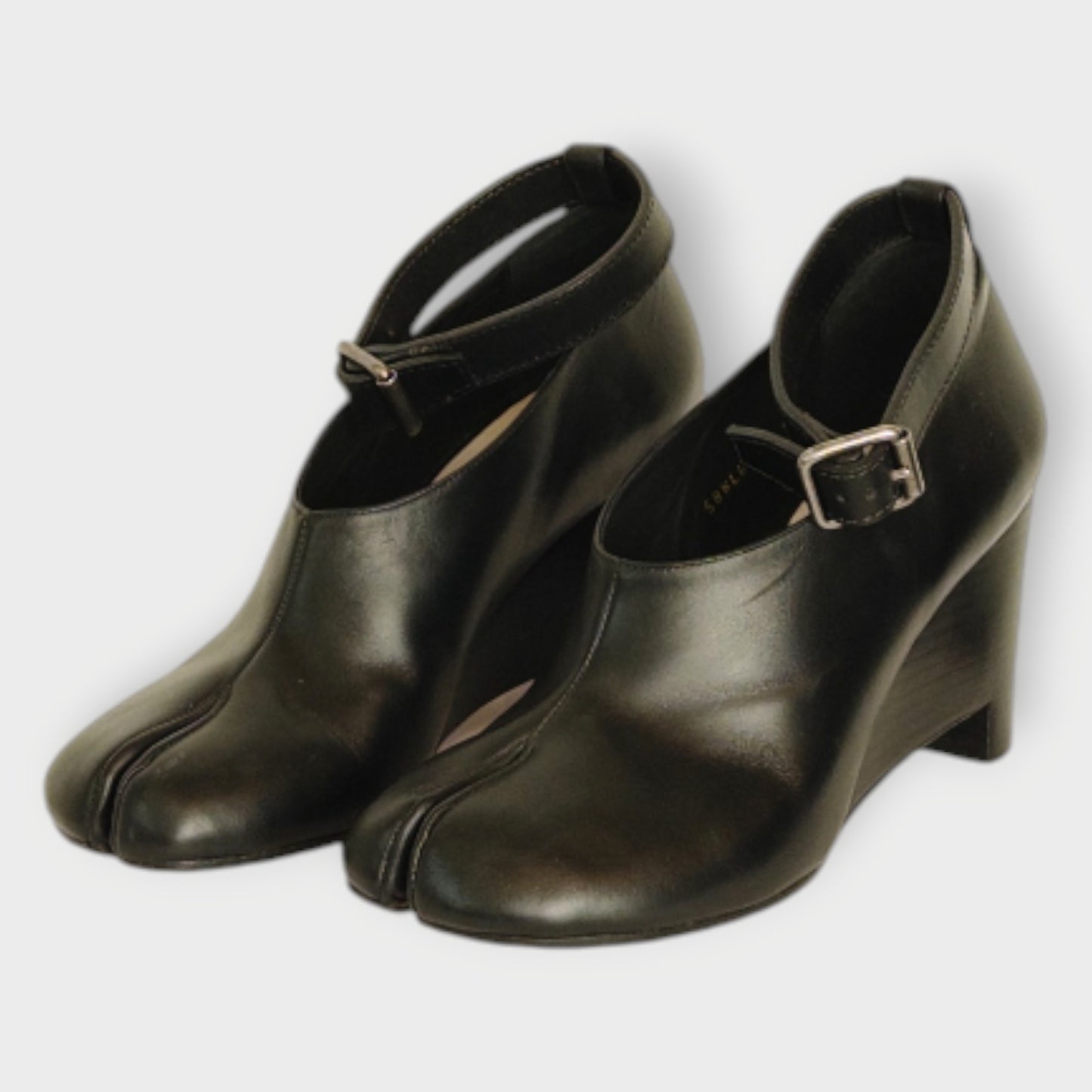 Wedge Tabi