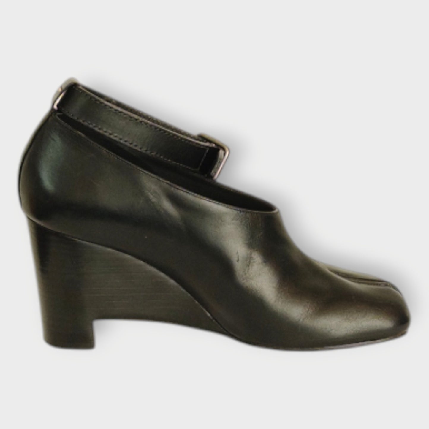 Wedge Tabi