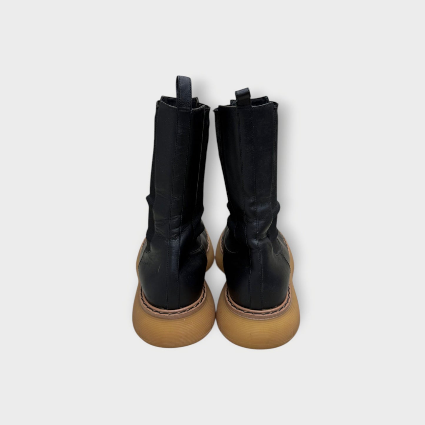 Leather Gum Sole Chelsea Boots