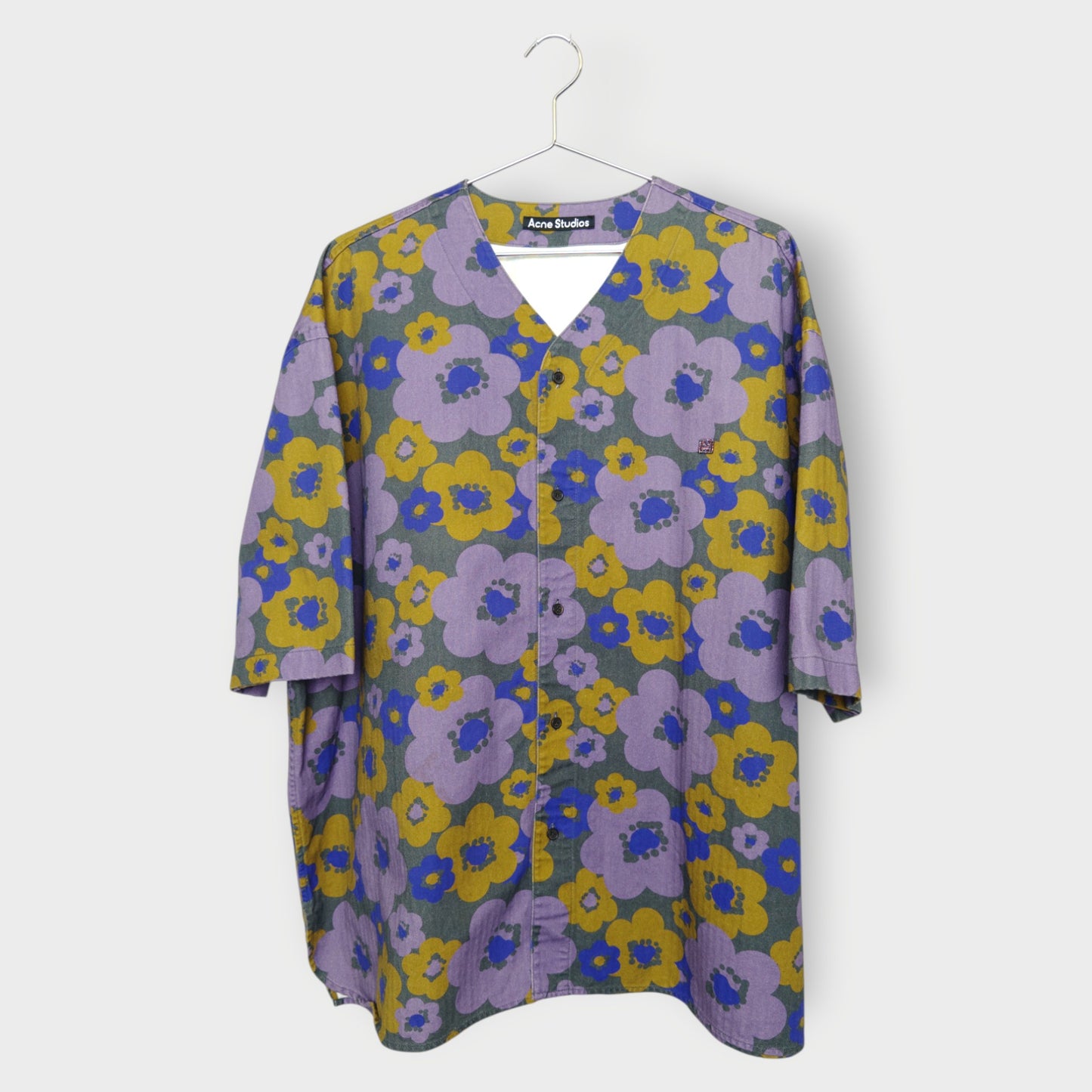 Floral Sandit Short Sleeve V-Neck Shirt