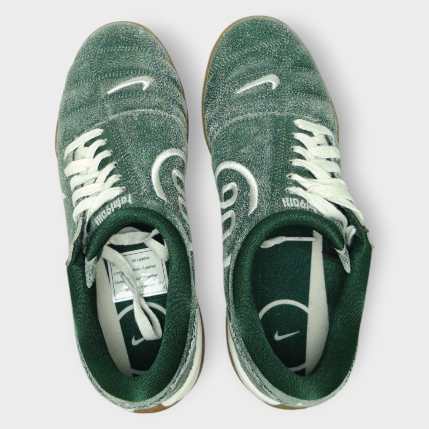 Total 90 Sneakers