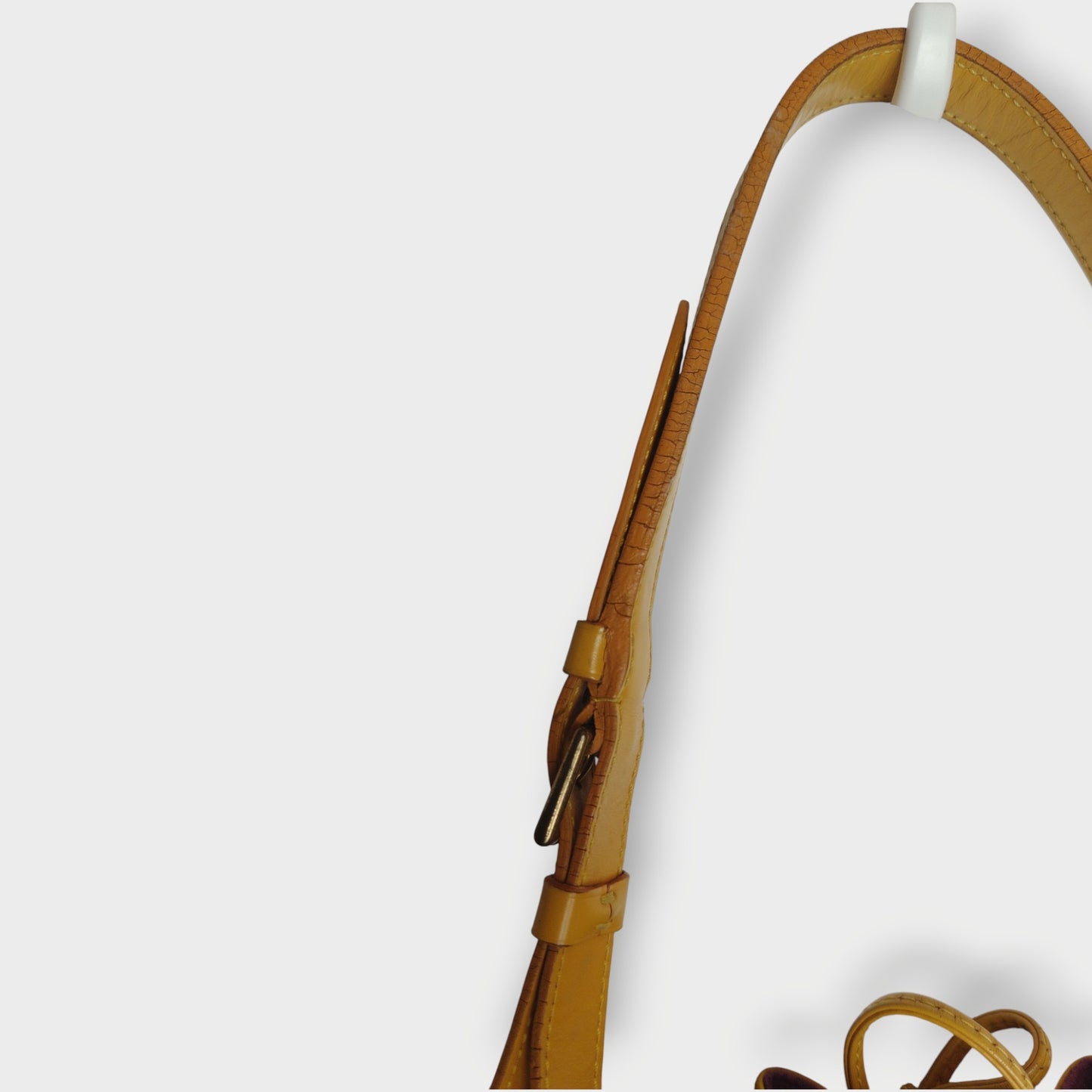 Leather Petit Noe Epi Shoulder Bag