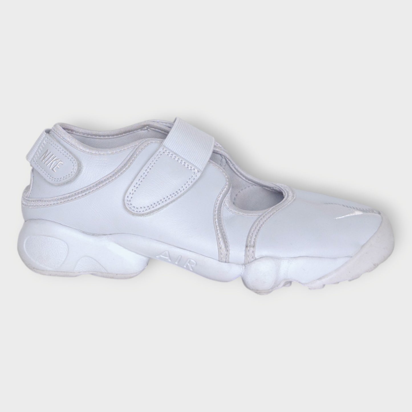 Leather Air Rift Tabi Sneaker