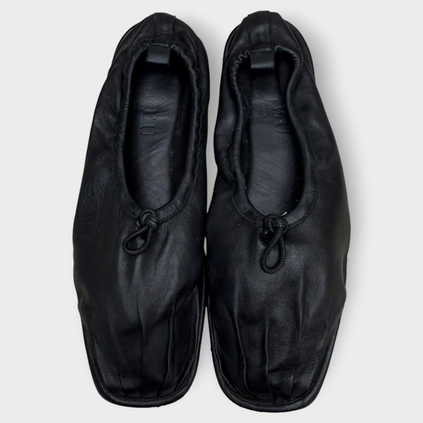 Leather Gathered Puntera Ballet Flat