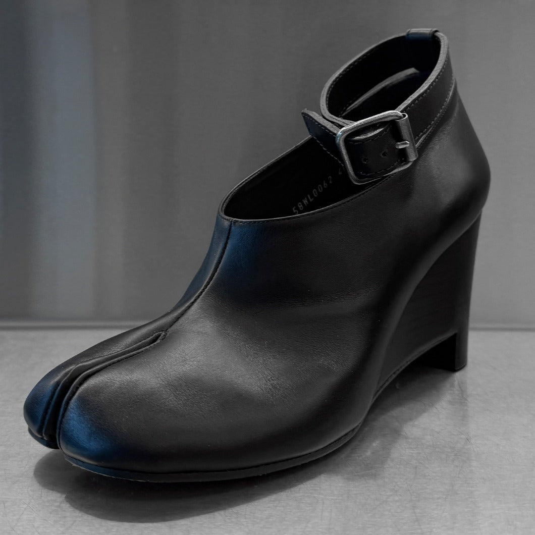 Wedge Tabi