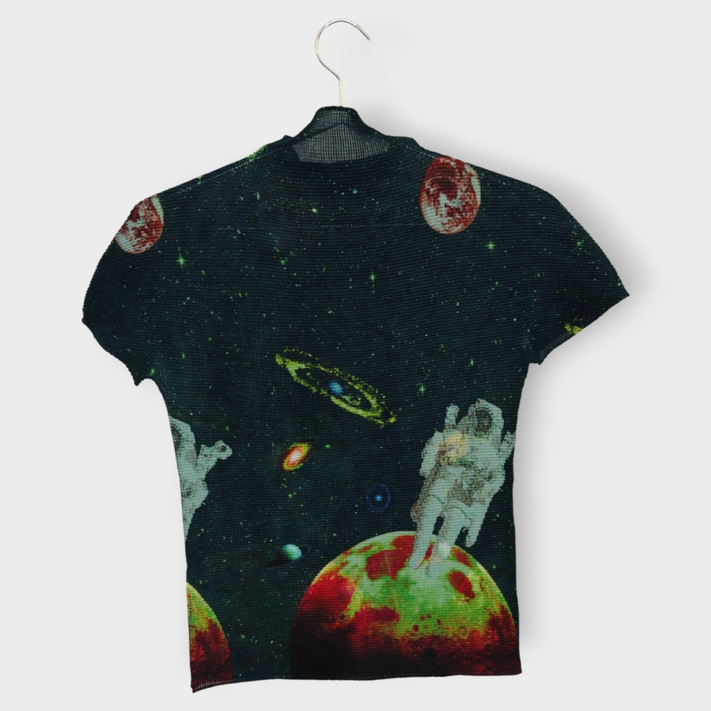 Space Print Micro Pleat Top
