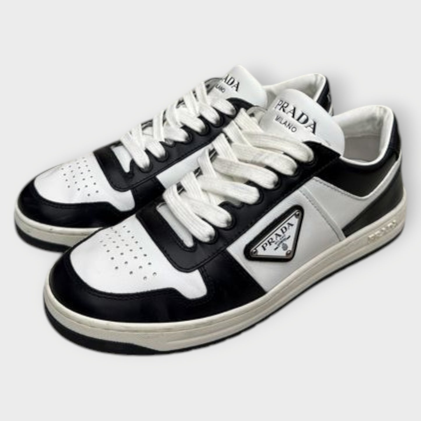 Downtown Leather Sneaker