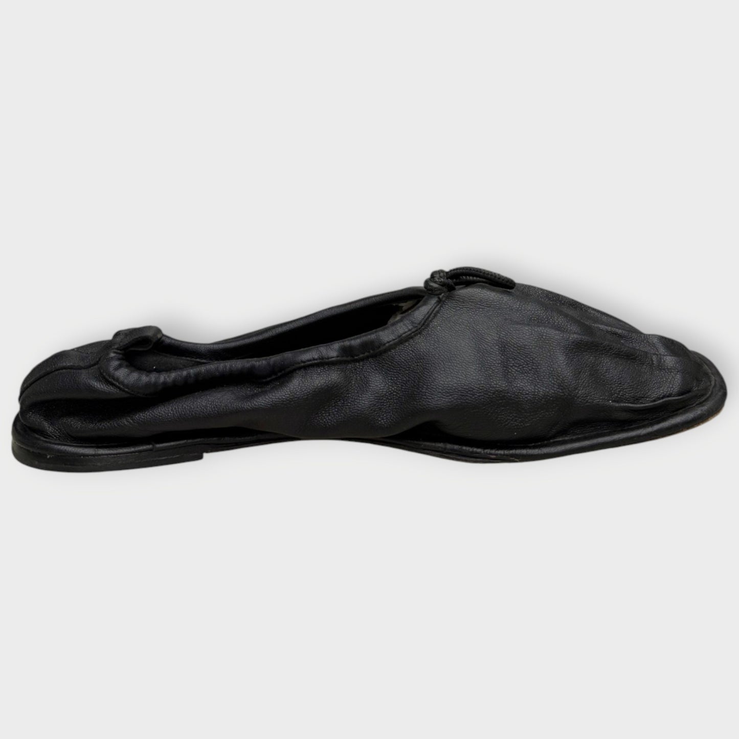 Leather Gathered Puntera Ballet Flat