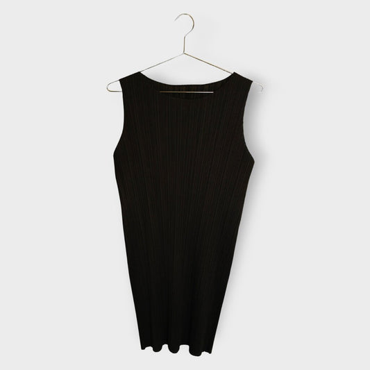 Black Pleat Midi dress (Japan)
