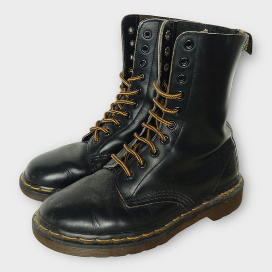 Black 10 Hole Yellow Lace Up Boot