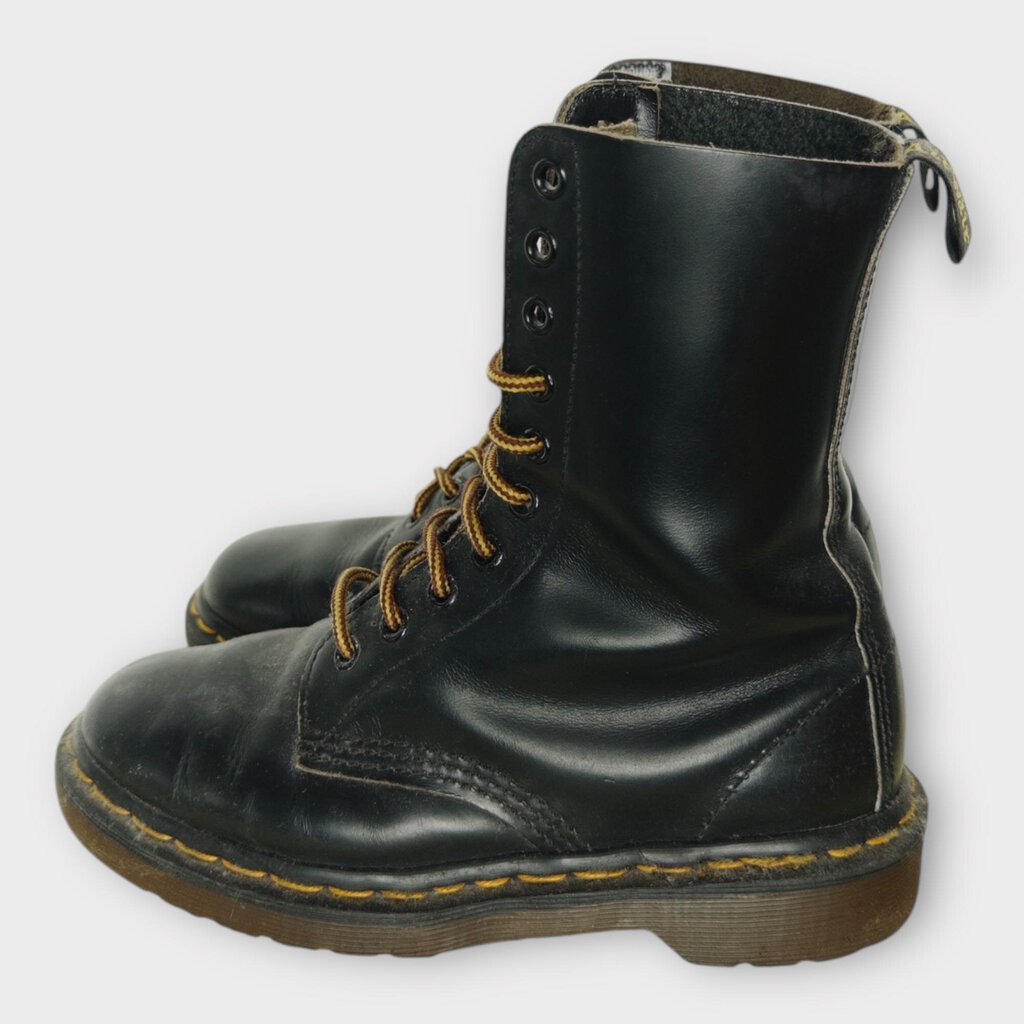 Black 10 Hole Yellow Lace Up Boot