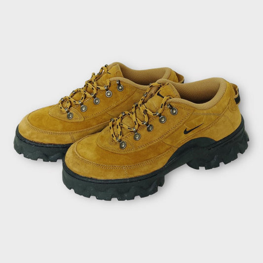 Caramel Brown Suede Black Platform Lahar Hiking Sneaker