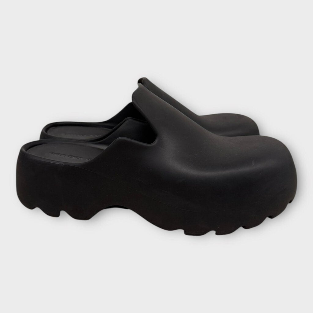 Black Rubber Flash Clog