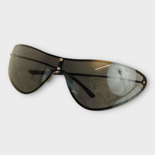 Black Metal Frame Cat Eye Sunglasses
