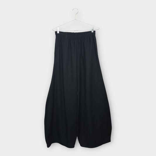Black Wide Leg Shawties Puff Pant