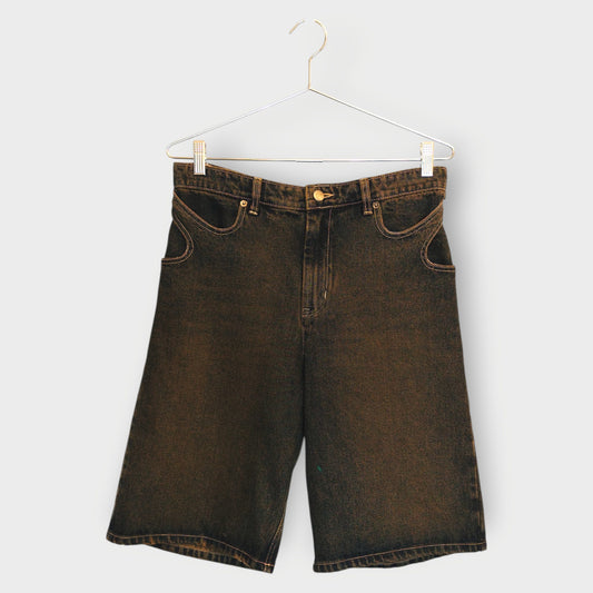 Buckle Short