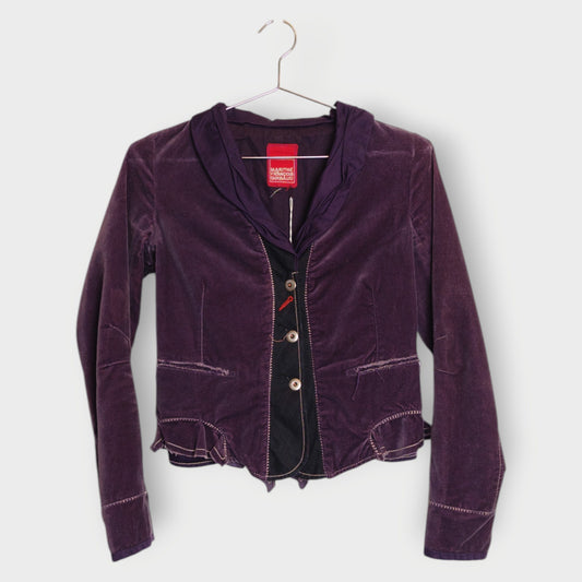 Velour Fitted Contrast Stitch