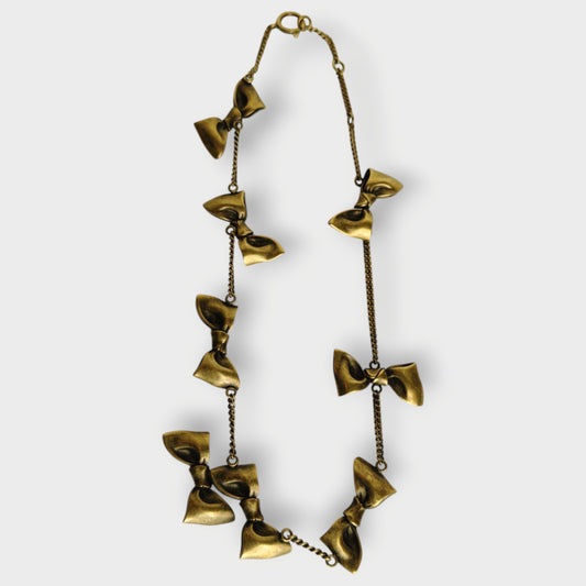 Bow Necklace