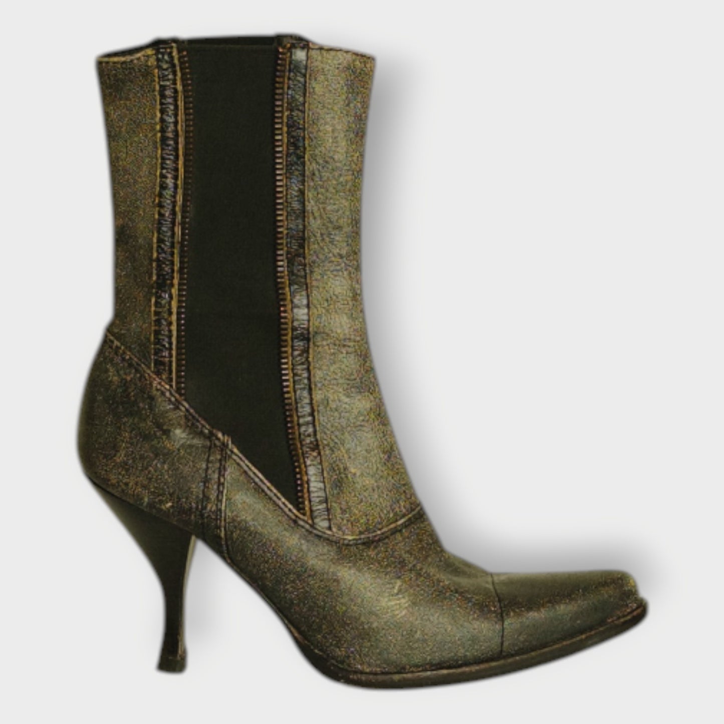 Cracked Leather Pointed Heel Boot