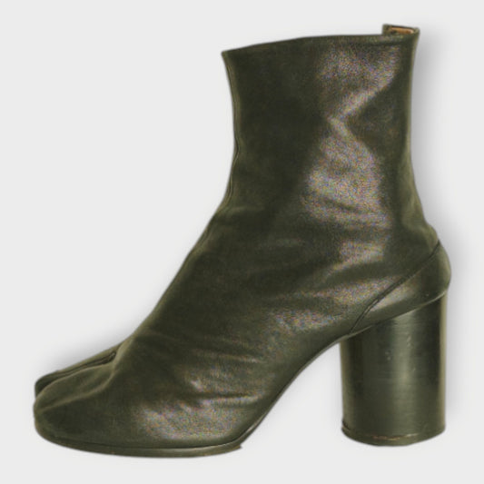 Leather Tabi Heels
