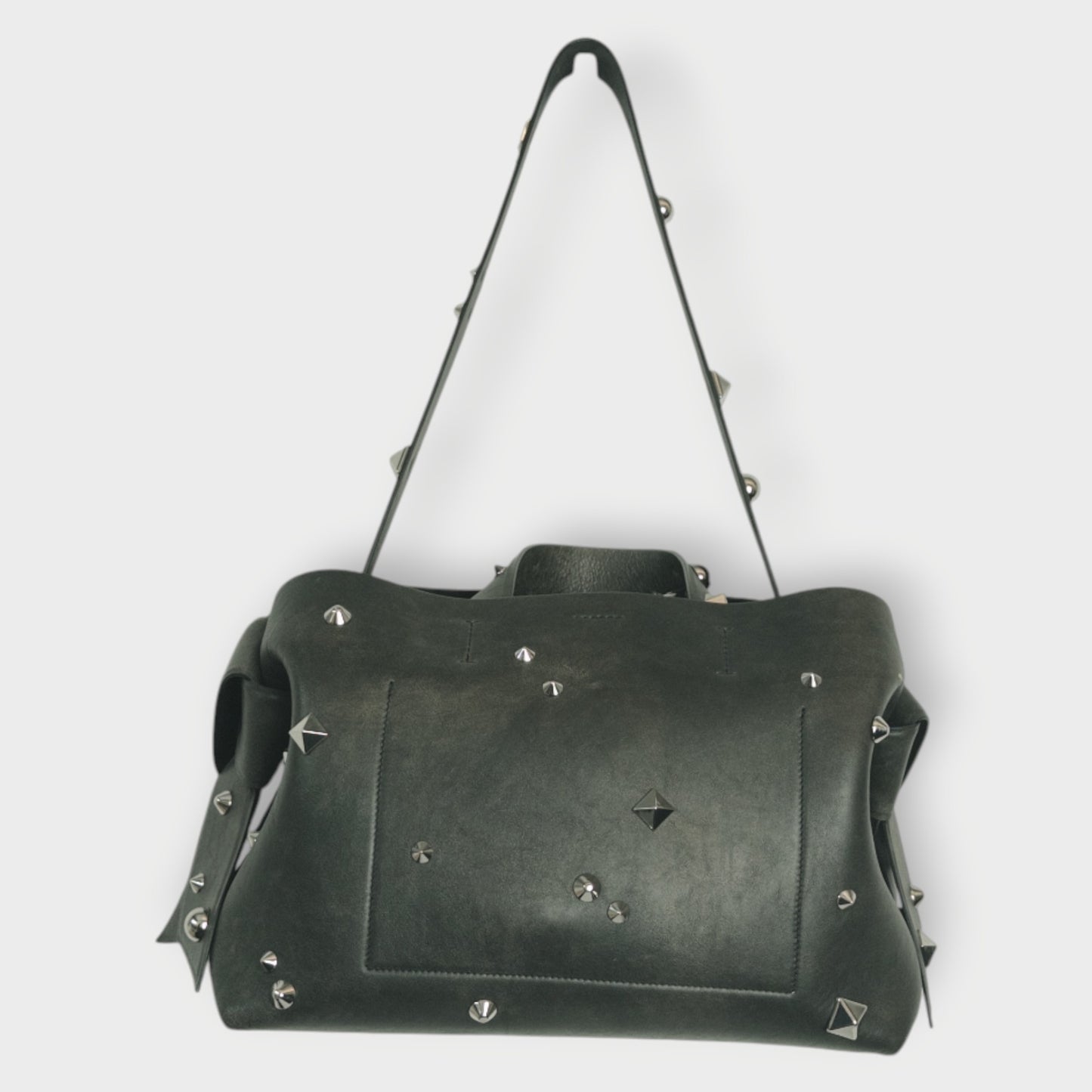 Black Musubi Studded Leather Tote #SLSBYQ