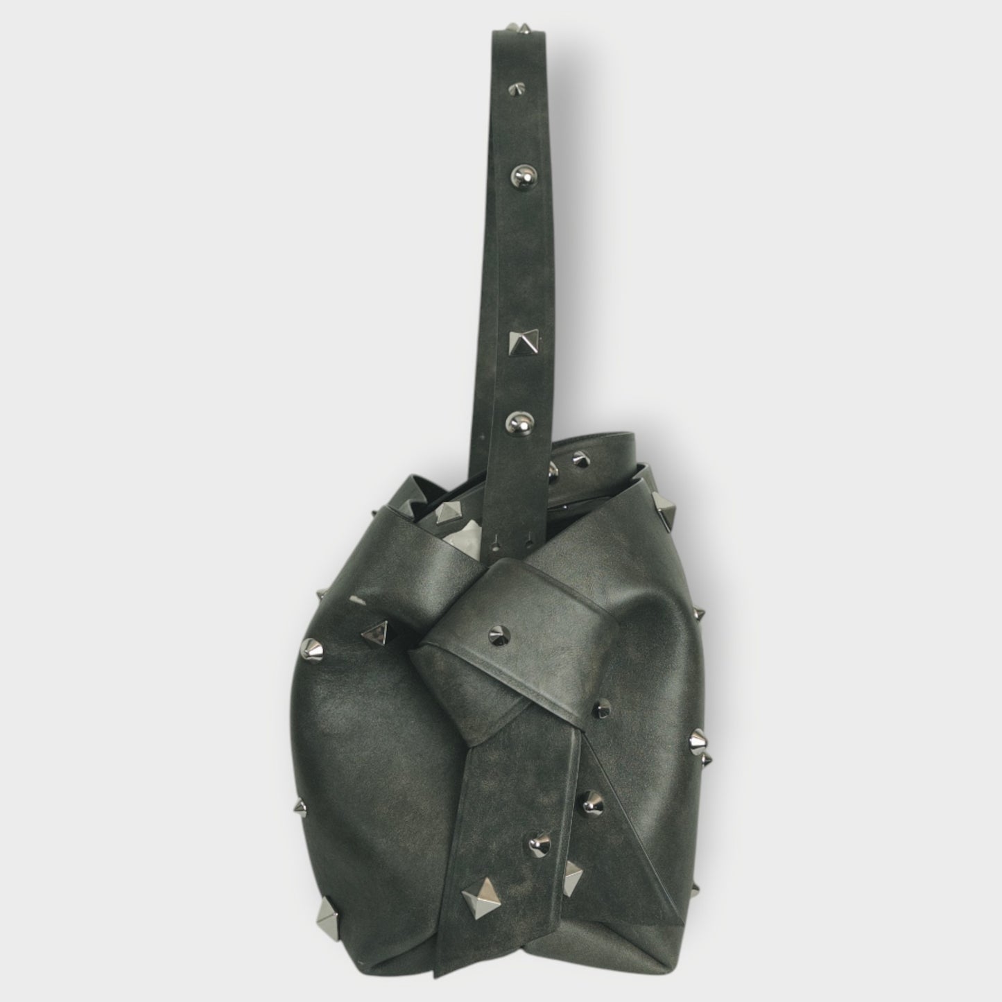 Black Musubi Studded Leather Tote #SLSBYQ