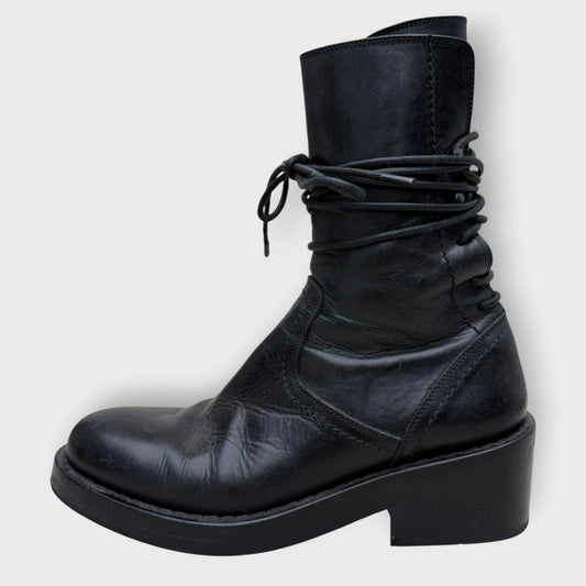 Leather Back Lace Henrica Boots
