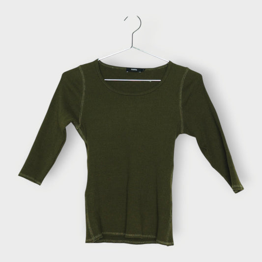 Ribbed 3/4 Sleeve Top