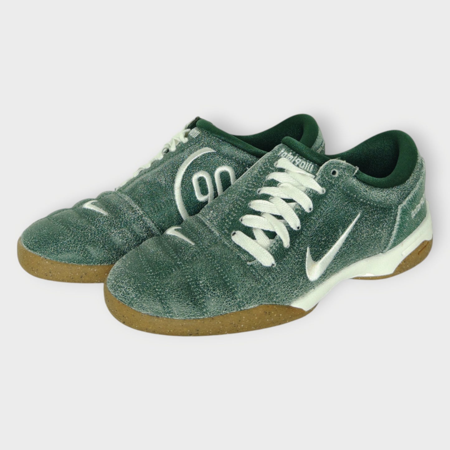 Total 90 Sneakers