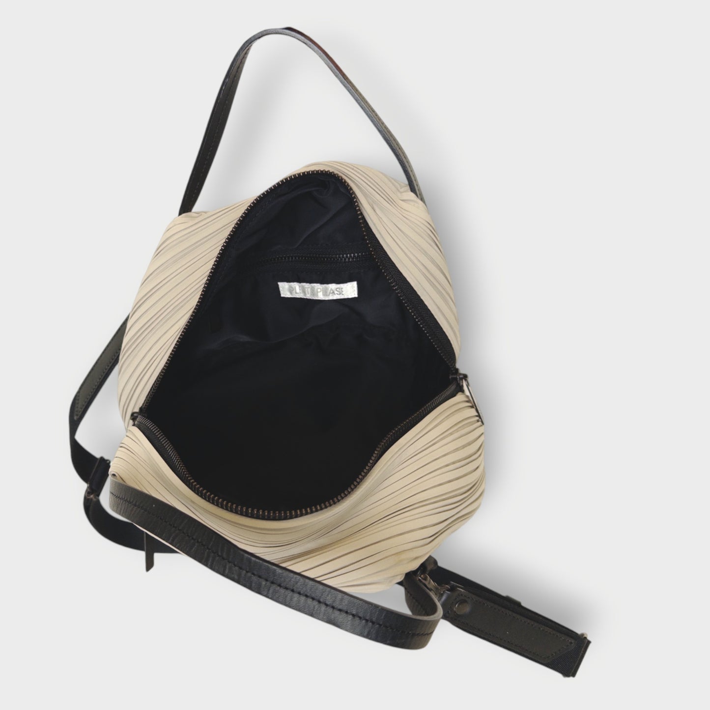 Pleat Bag