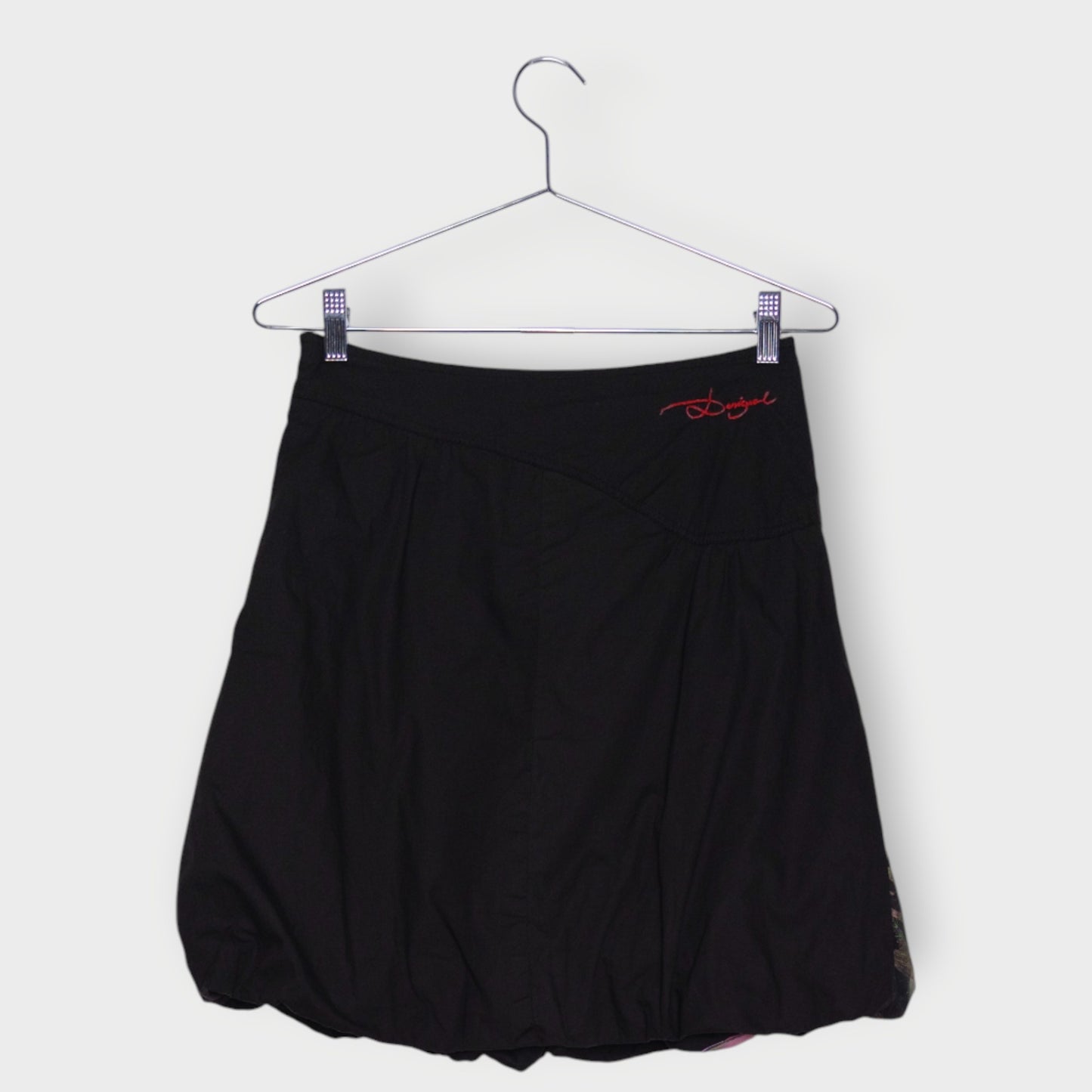 Graphic Bubble Hem Belted Skirt