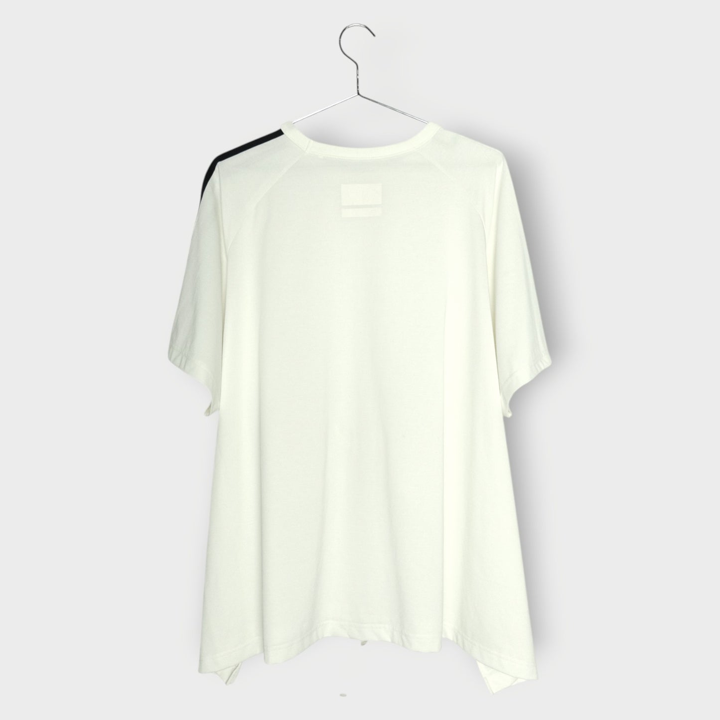 Sail Closure Wrap Tee