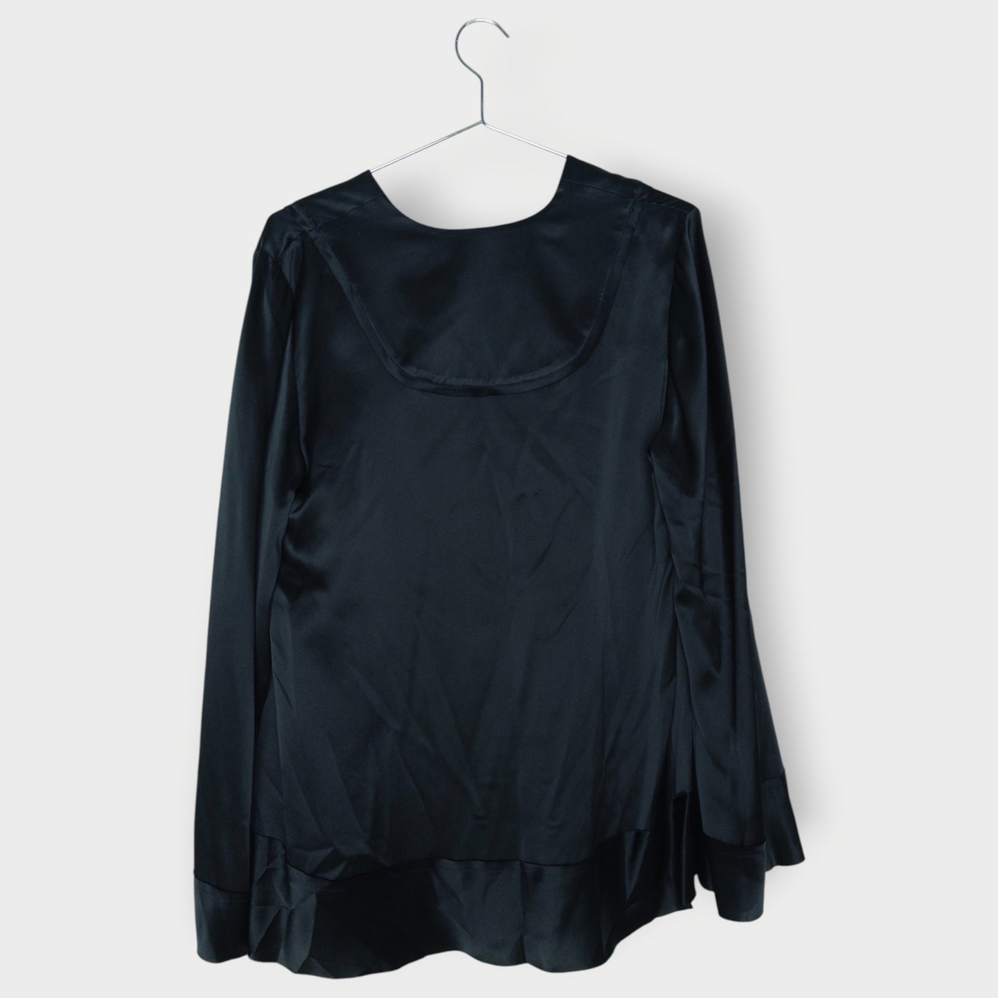 SilkV-Neck Ruffle Hem Blouse