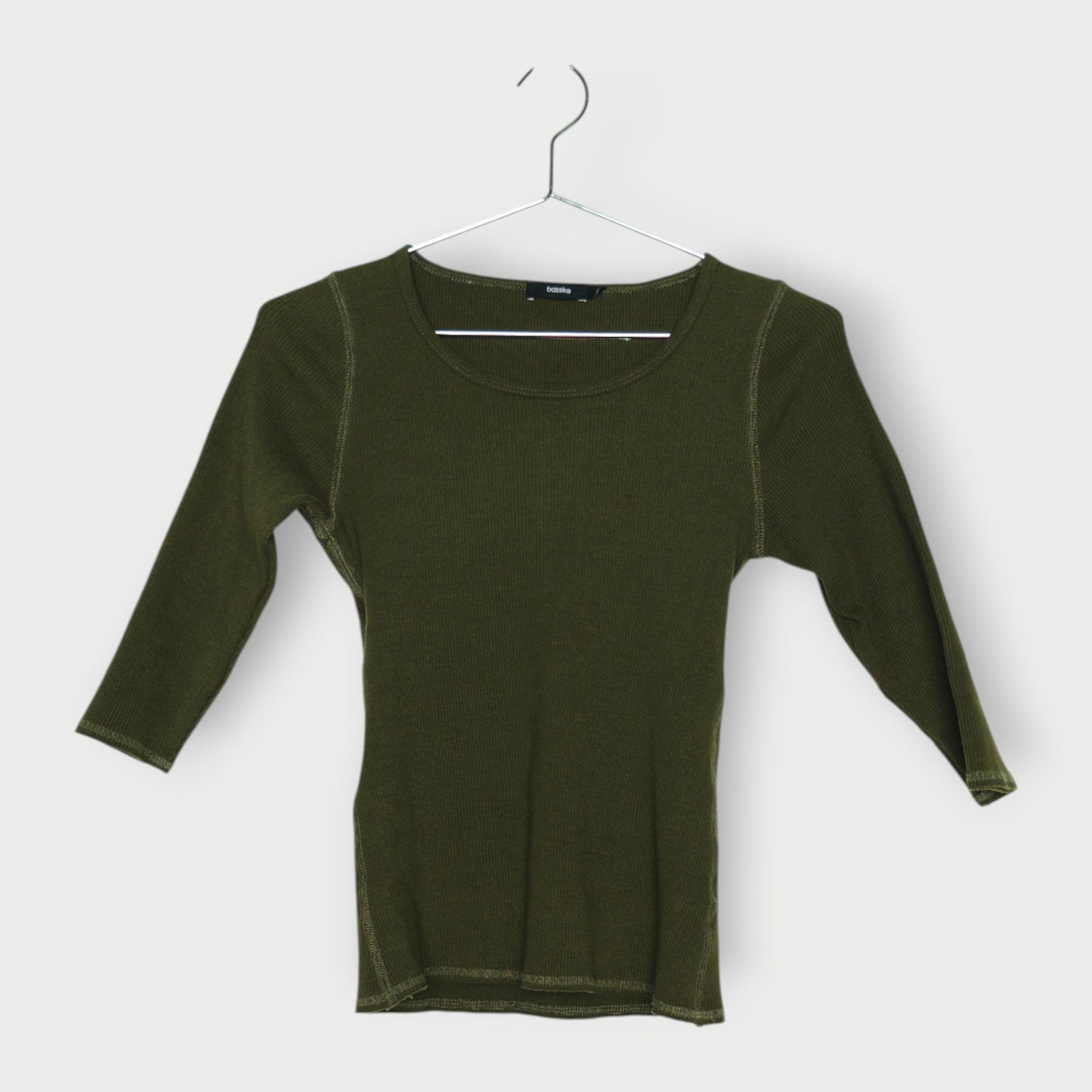 Ribbed 3/4 Sleeve Top