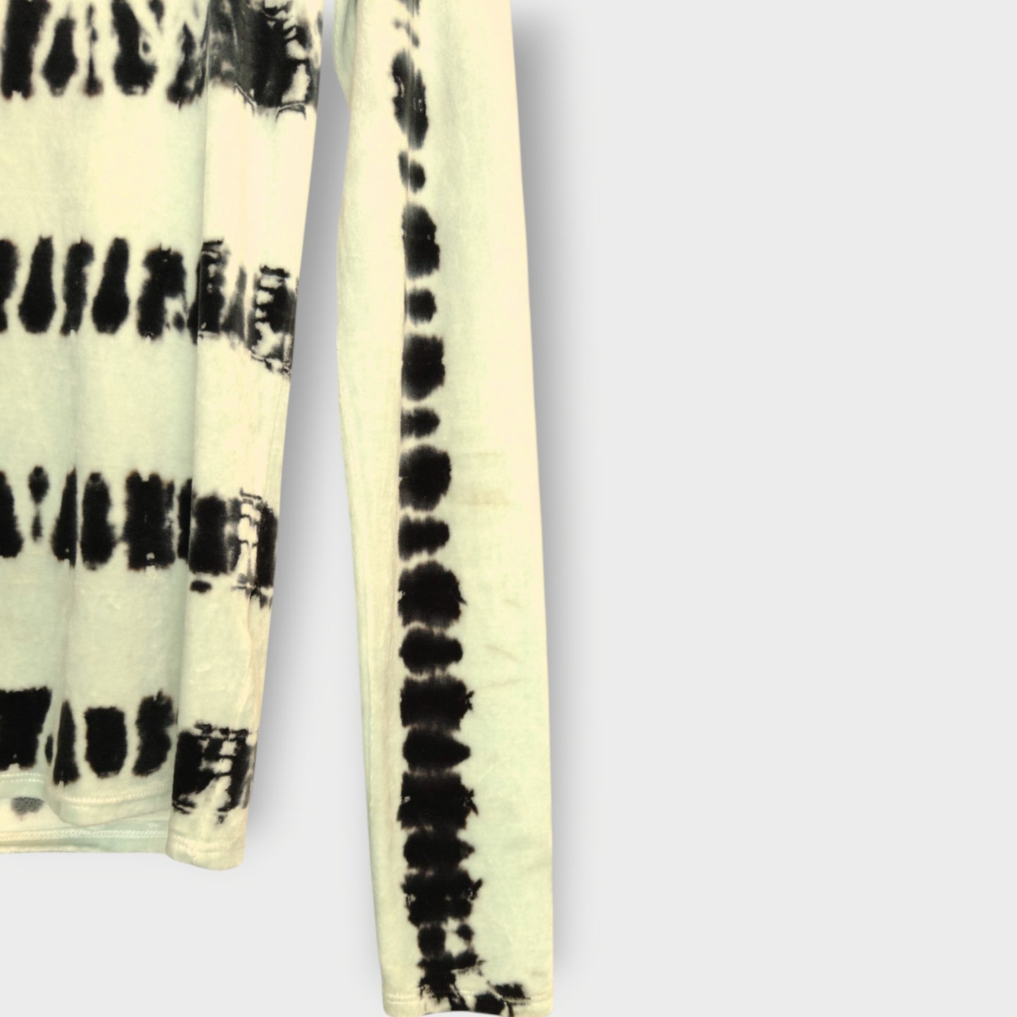 Tie Dye Velvet Turtle Neck Top